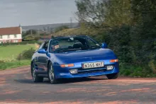 Mk2 Toyota MR2, driving